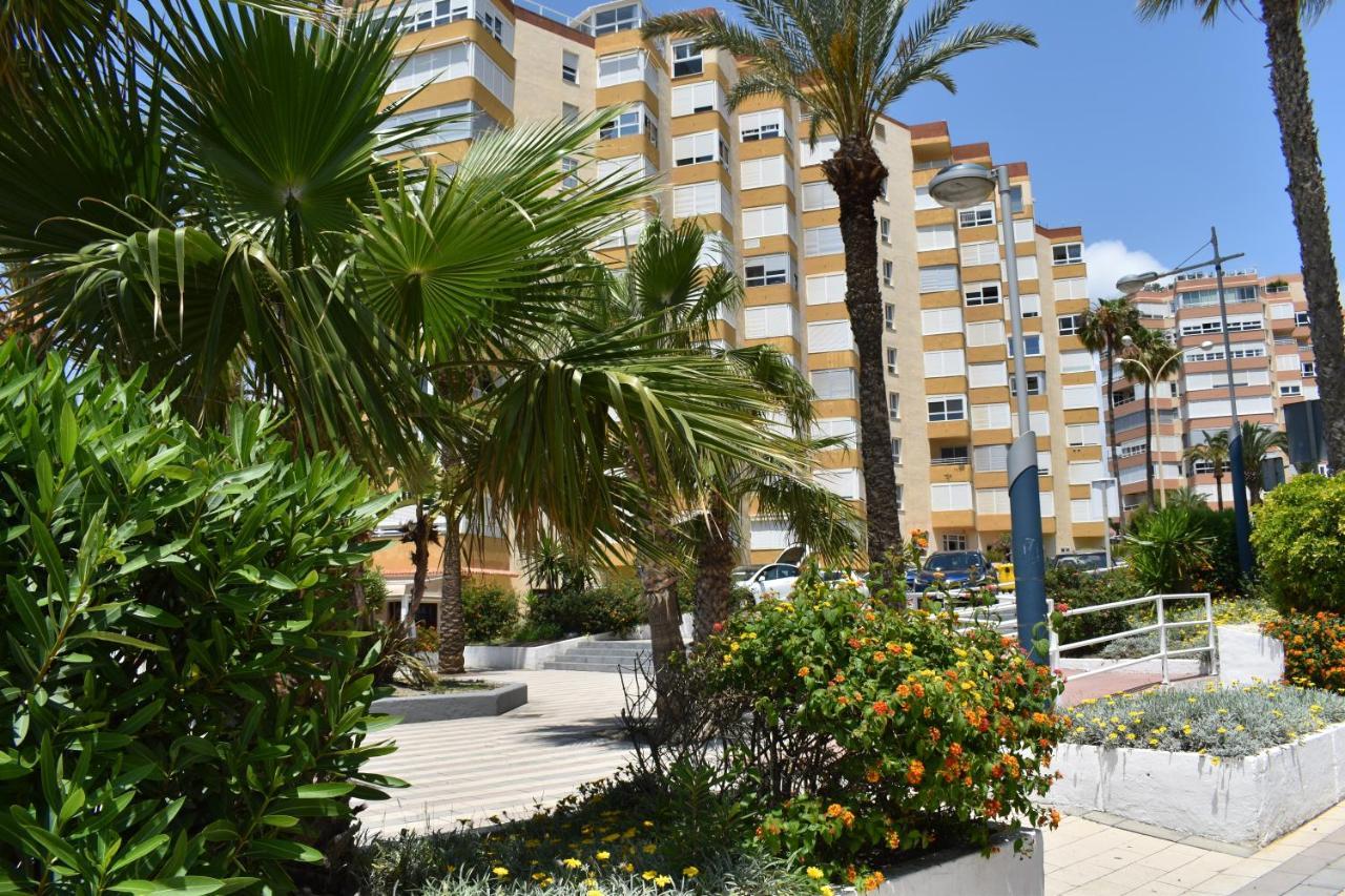 Fantastic Studio - Beachfront Appartement Torrox Buitenkant foto