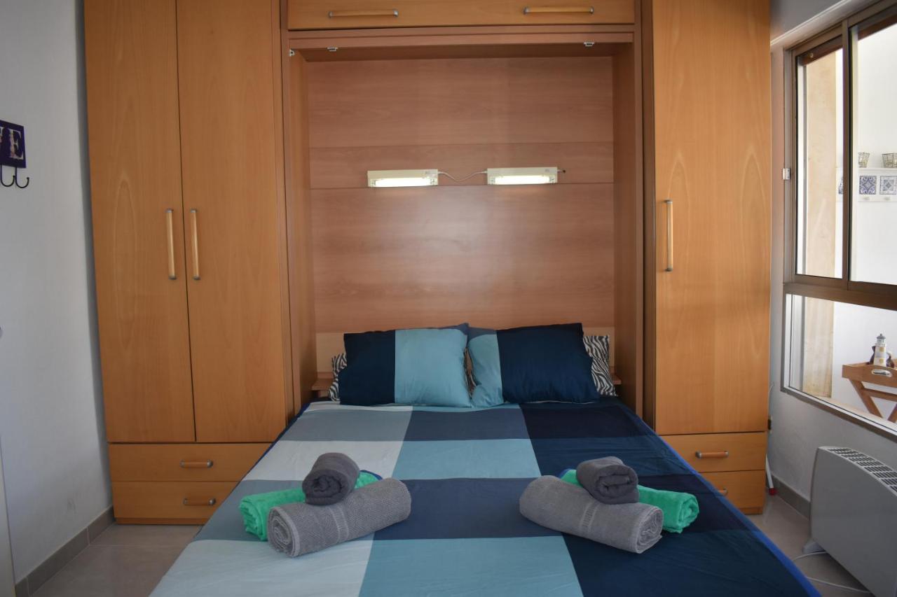 Fantastic Studio - Beachfront Appartement Torrox Buitenkant foto