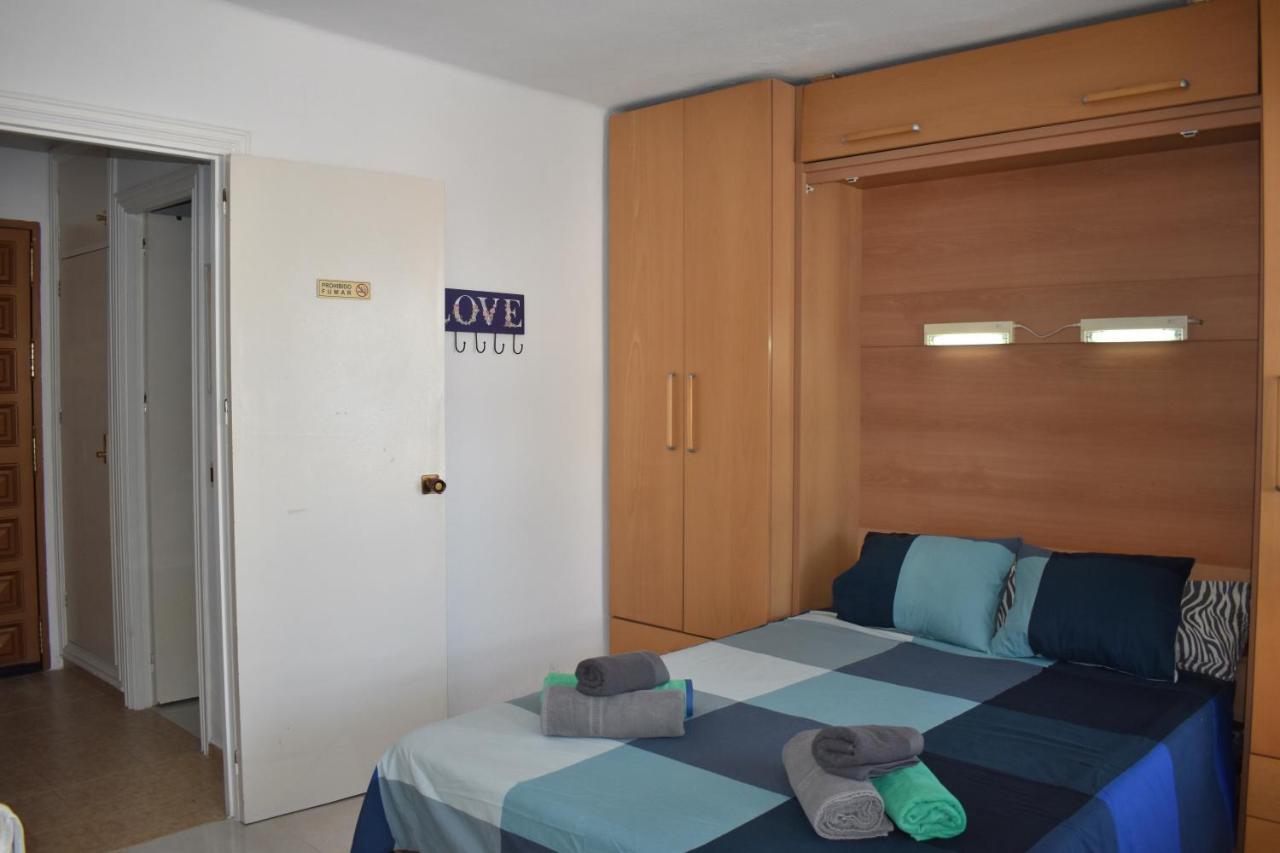 Fantastic Studio - Beachfront Appartement Torrox Buitenkant foto