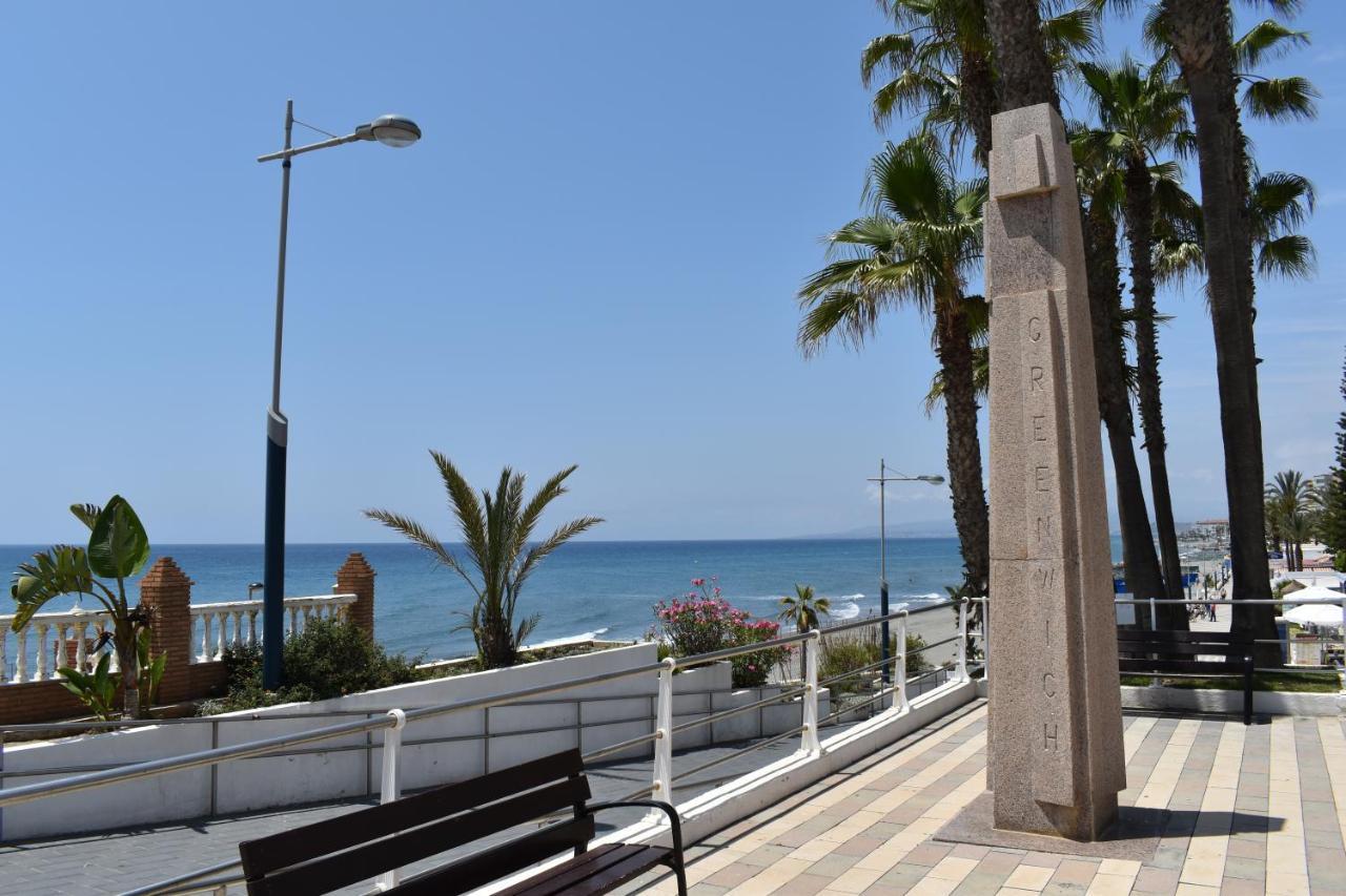 Fantastic Studio - Beachfront Appartement Torrox Buitenkant foto