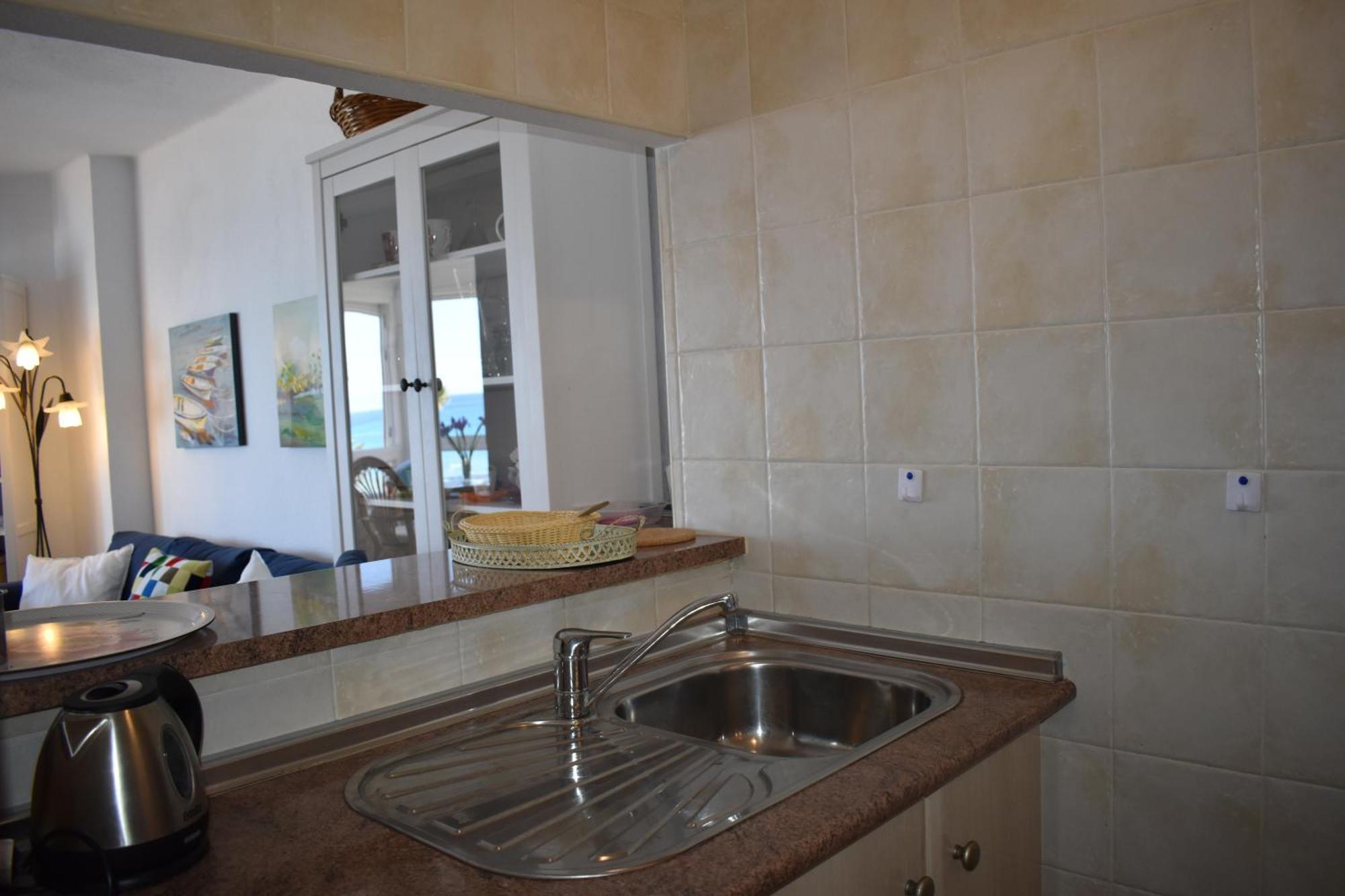 Fantastic Studio - Beachfront Appartement Torrox Buitenkant foto